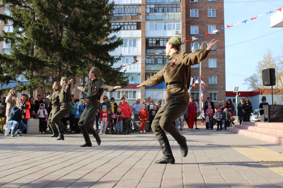 Омск отмечает  80-летие Великой Победы!
